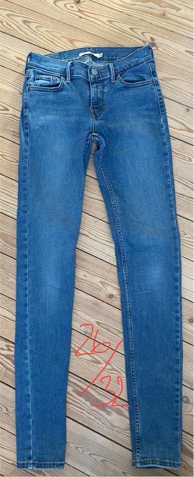 Jeans, Levis, str. 26