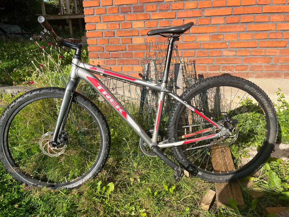 Herrecykel Trek 3900 16 cm stel