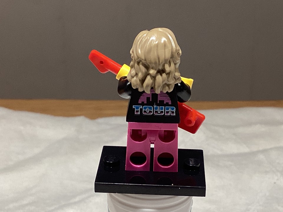 Lego Minifigures 80s Musician