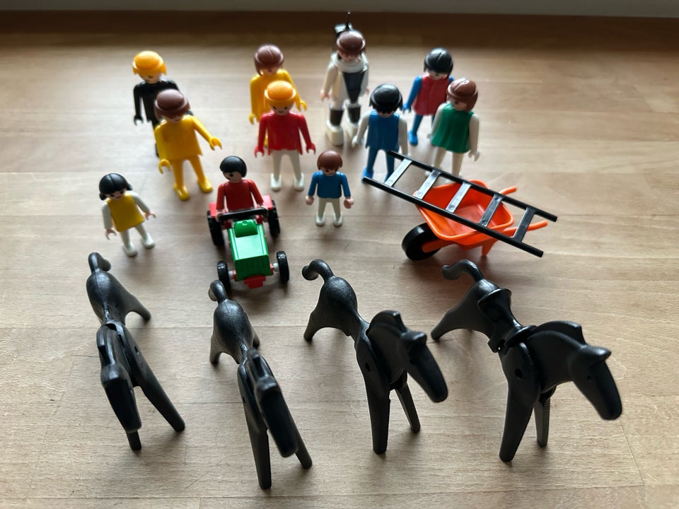 Playmobil, Heste, figurer og