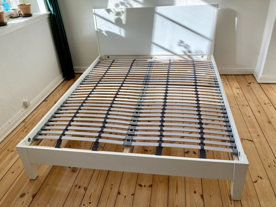 Dobbeltseng, Ikea Nordli, b: 160 l: