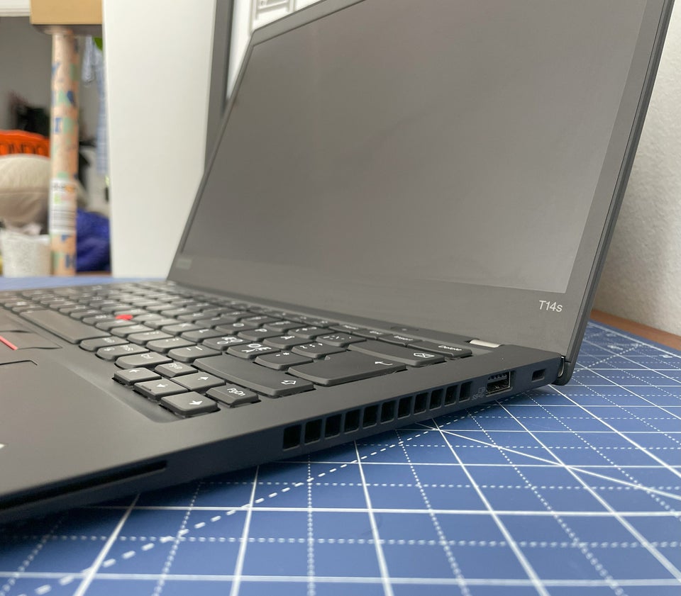 Lenovo ThinkPad T14S 42 GHz 16 GB