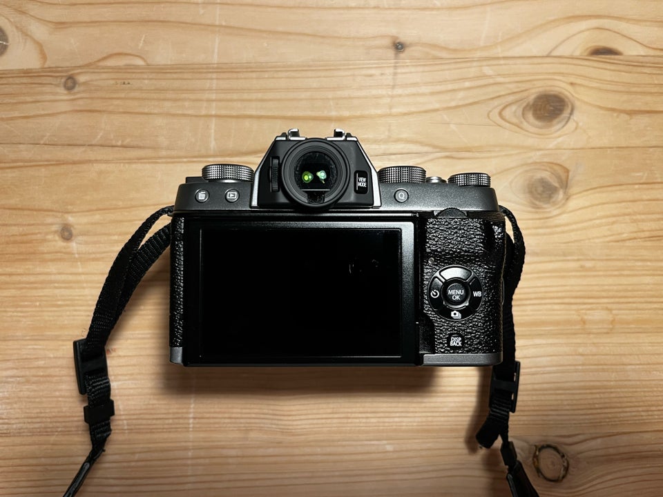 Fujifilm X-T100, Fujifilm, X-T100