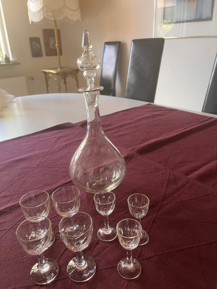Glas Vinkaraffel med 7 glas Derby