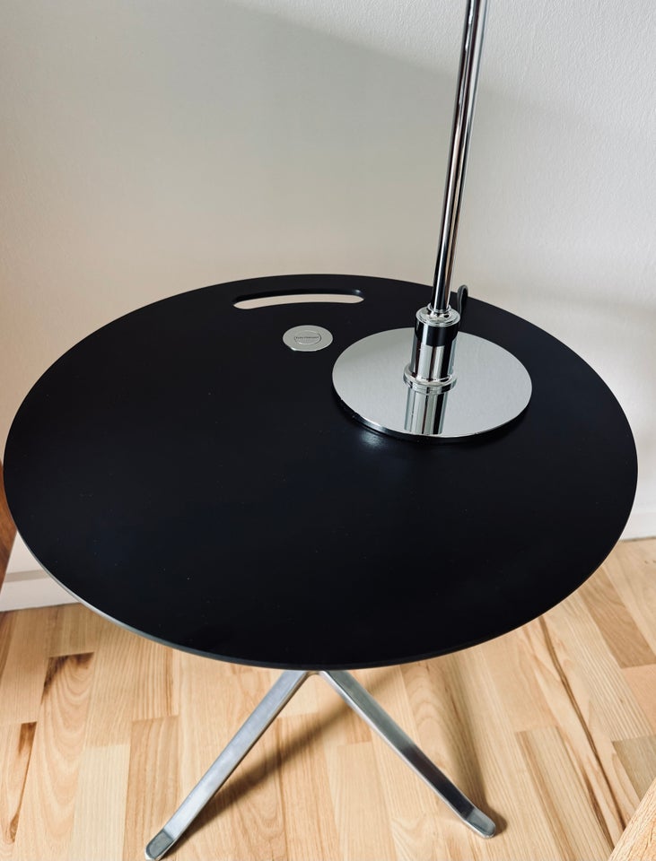 Fritz Hansen KS11 Little Friend