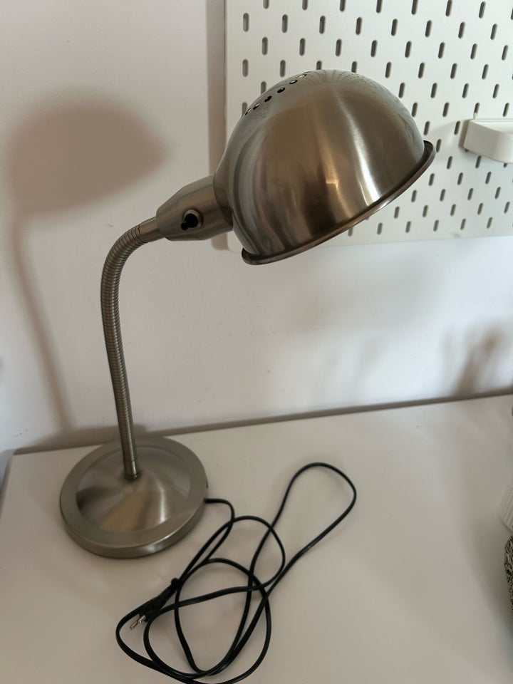 Skrivebordslampe Ikea