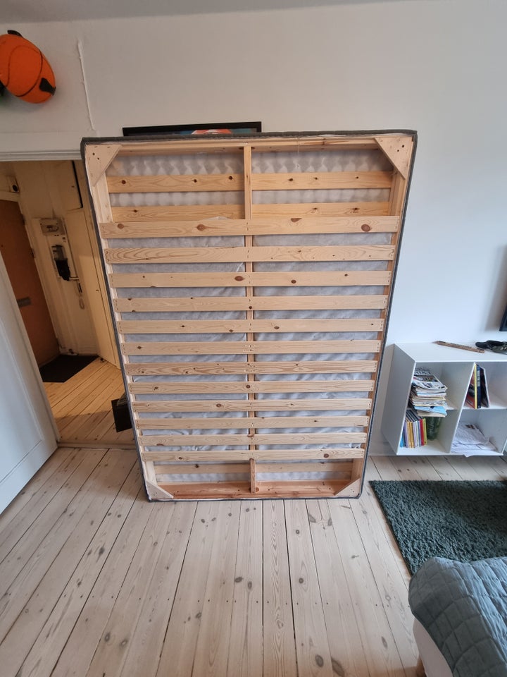 1½ seng, Skotterud, Ikea