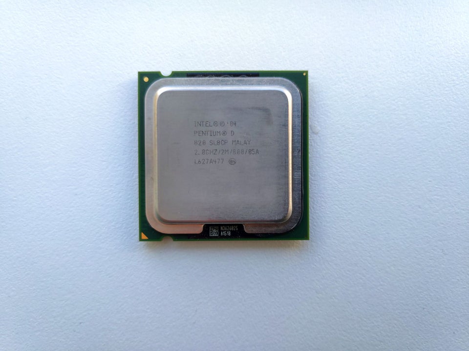 Intel Pentium D 820