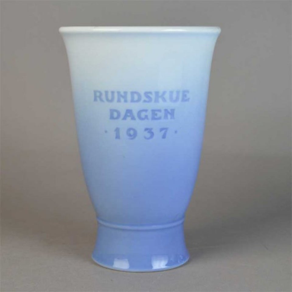 Vase, Royal Copenhagen, 1937