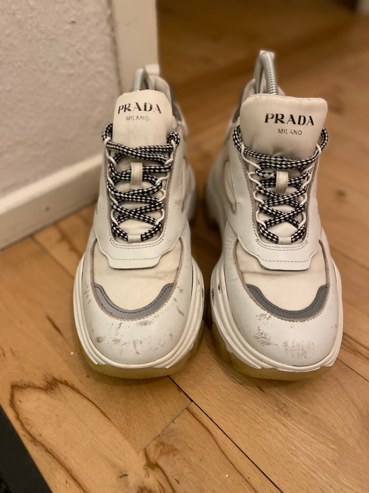 Sneakers, str. 39, Prada