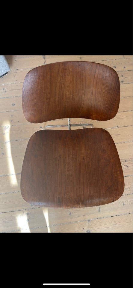 Eames, LCM, Lænestol