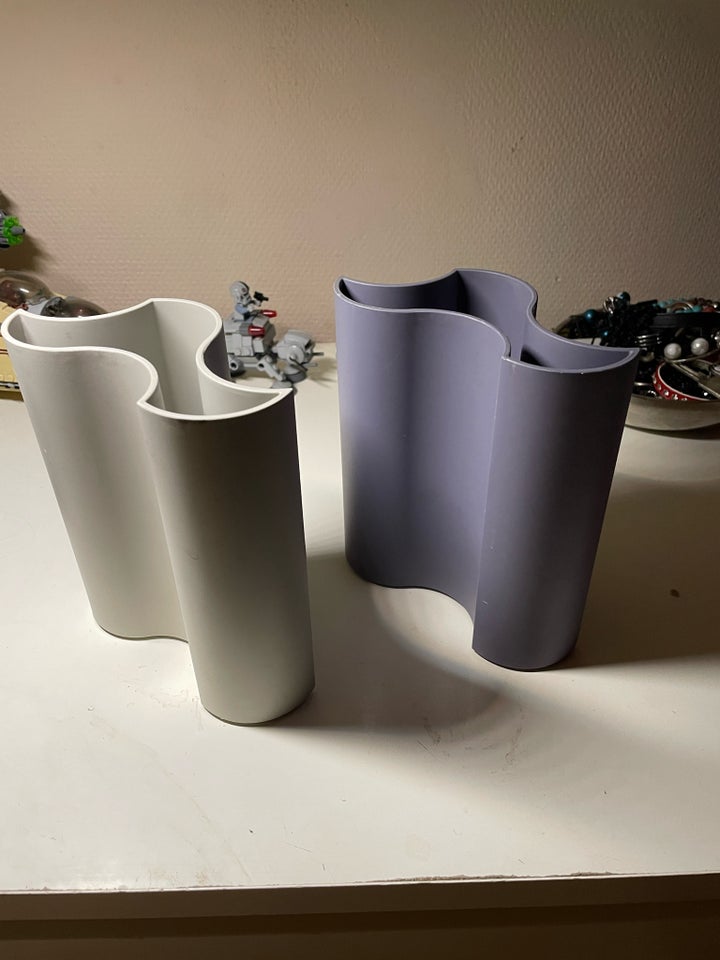 Vase til blomster i plastik smarte