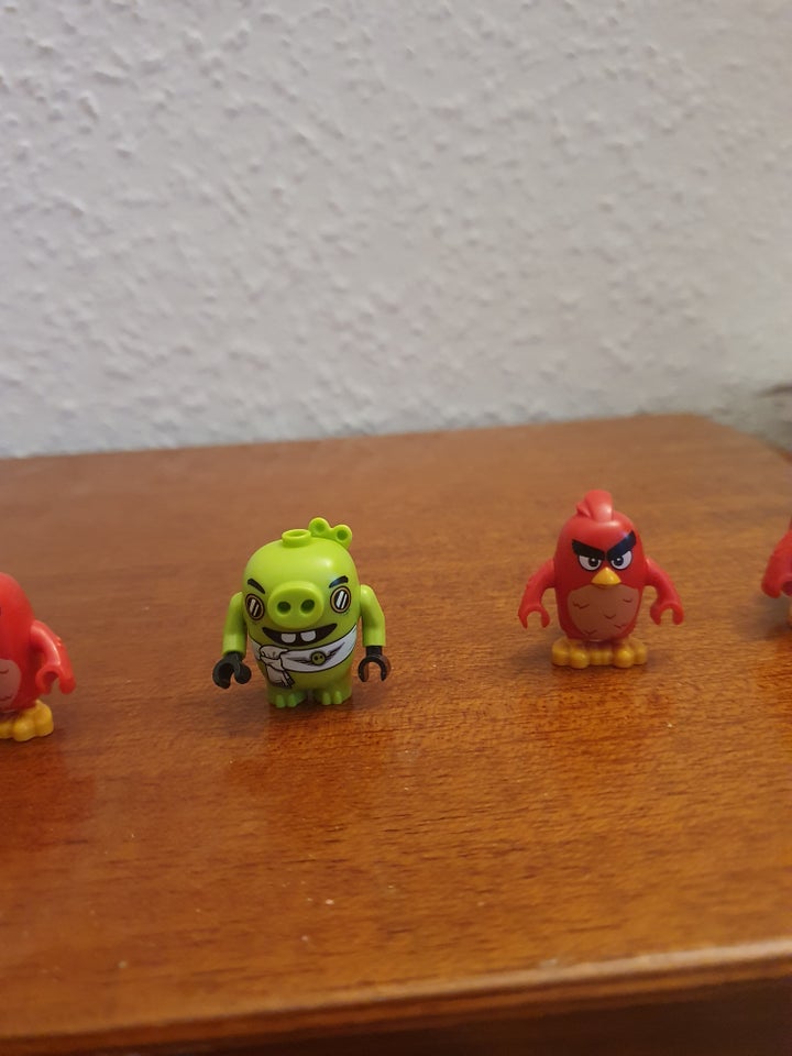 Lego Minifigures Angry birds