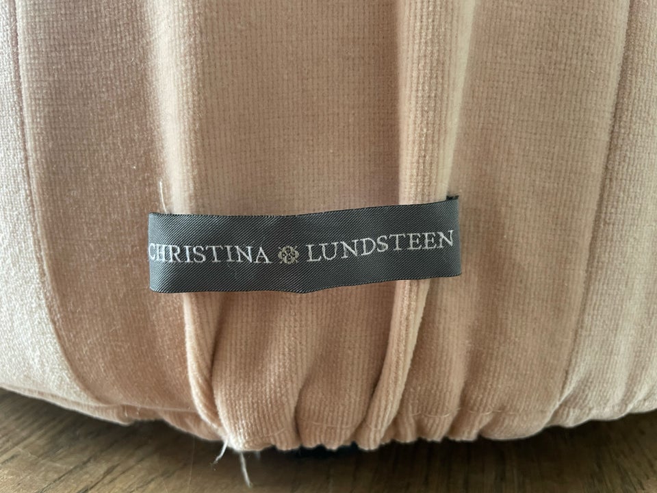 Puf, Christina Lundsteen