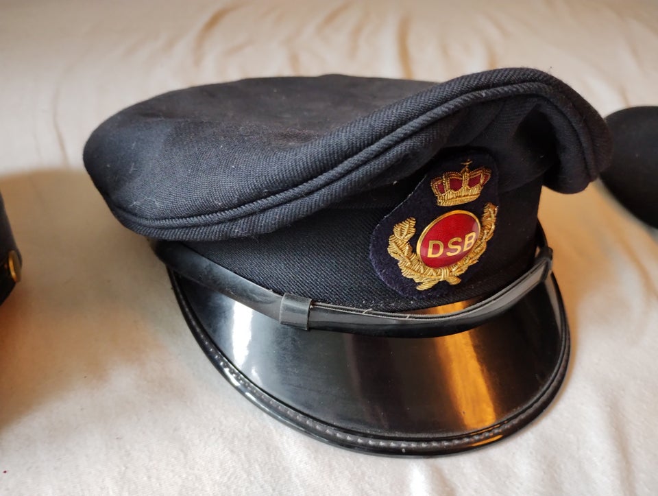 Uniform, DSB kasket