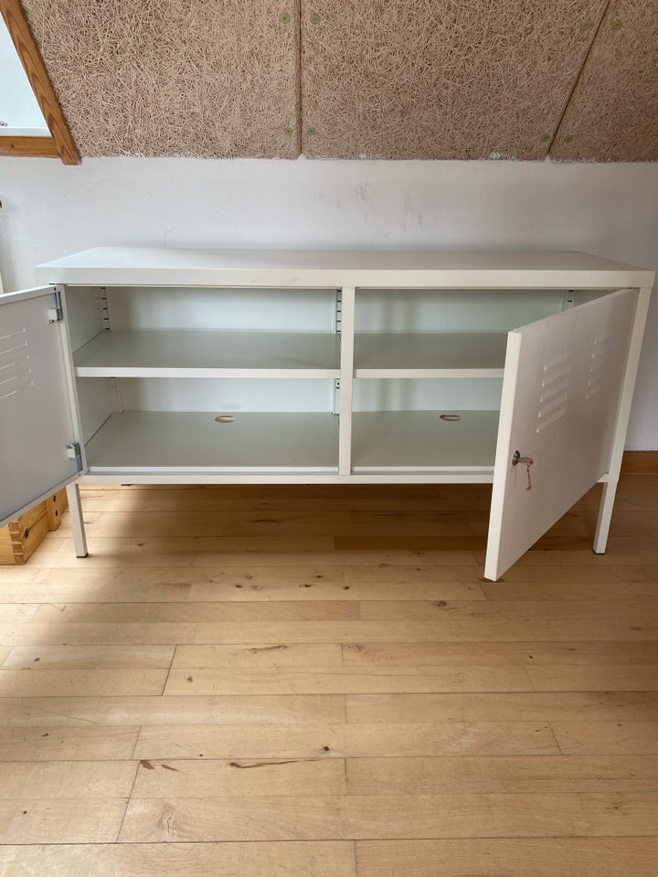 Andet skab Ikea b: 119 d: 40 h: 63