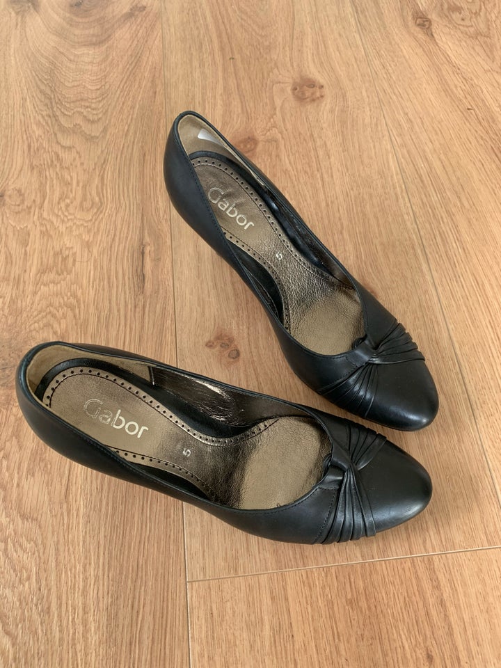 Pumps, str. 38, Gabor