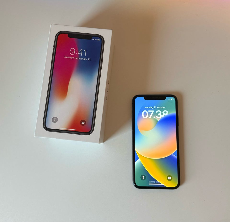 iPhone X, 64 GB, sort