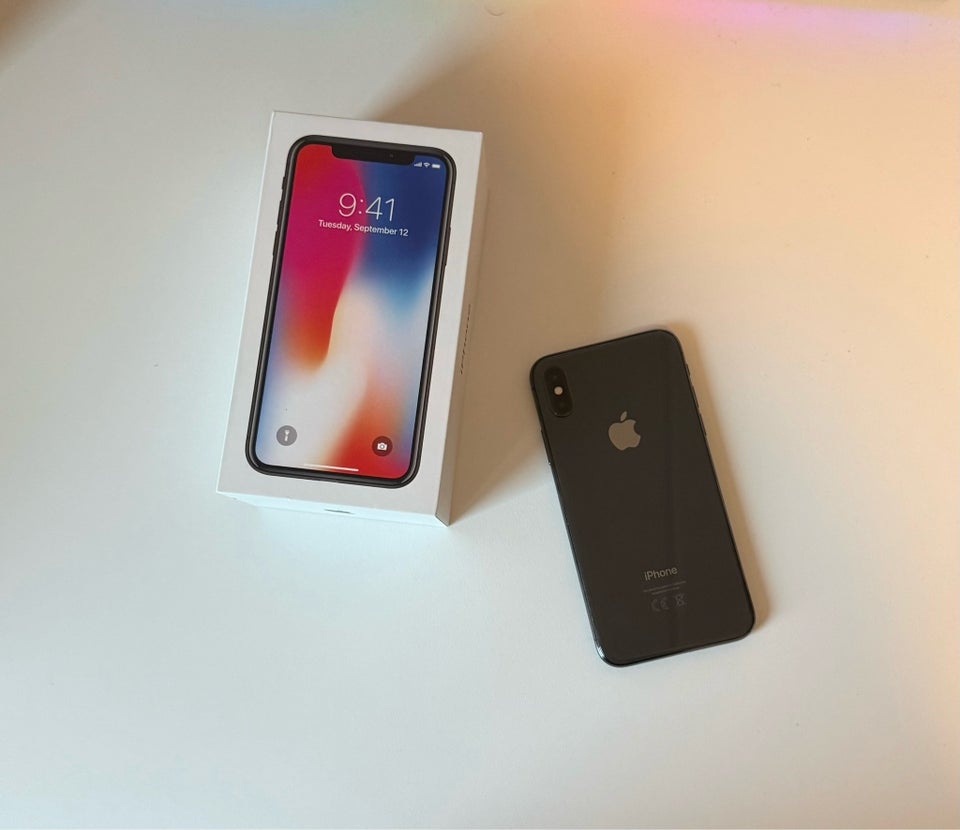 iPhone X, 64 GB, sort