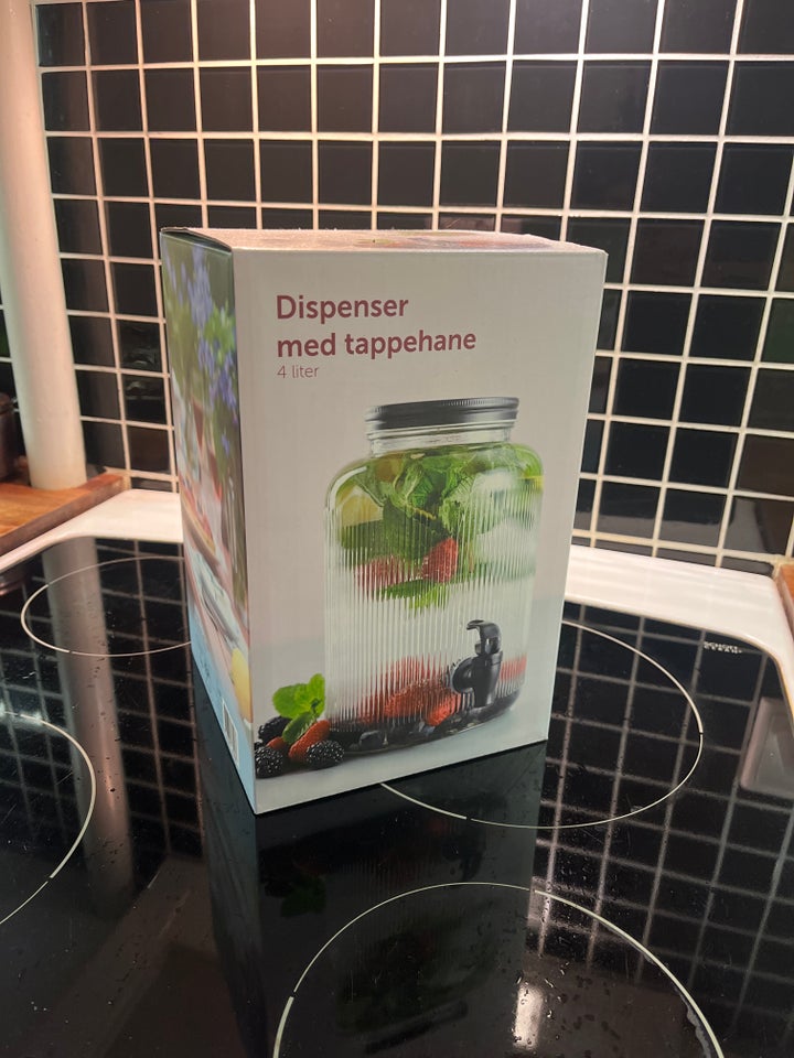 Dispenser med tappehane, Schou