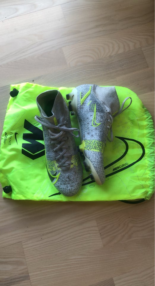 Fodboldsko, Nike Mercurial