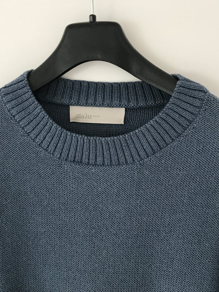 Sweater Aiauyu str 38