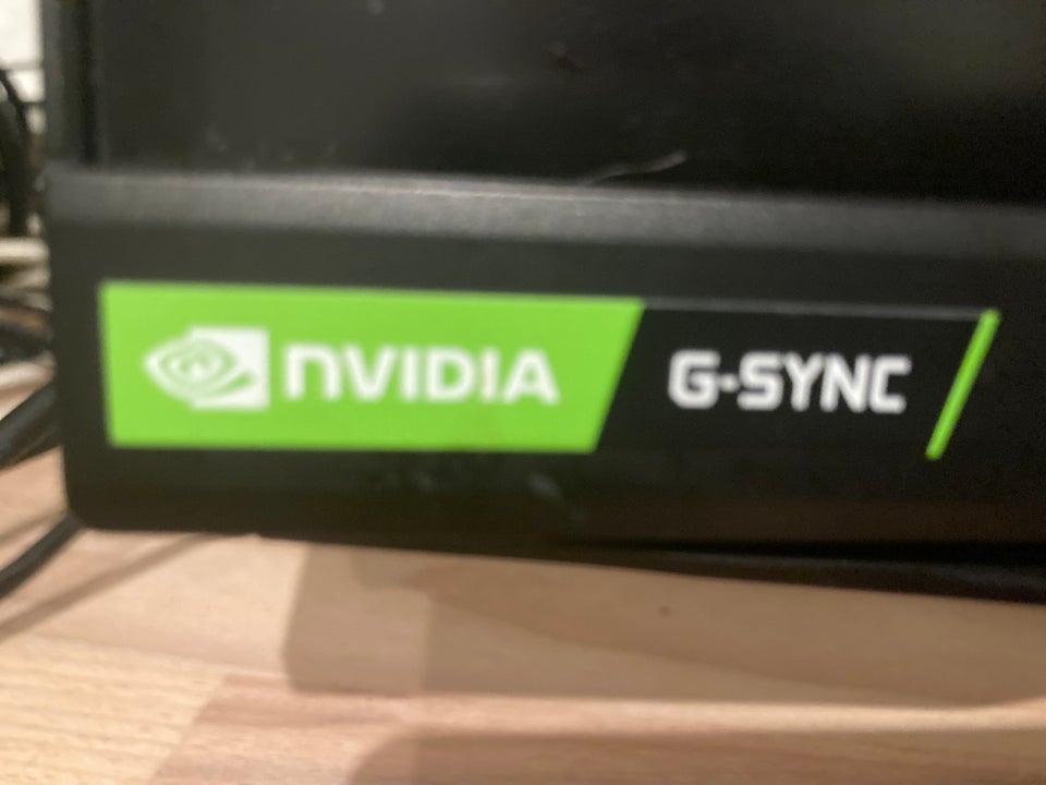 Samsung G7, fladskærm, NVIDIA