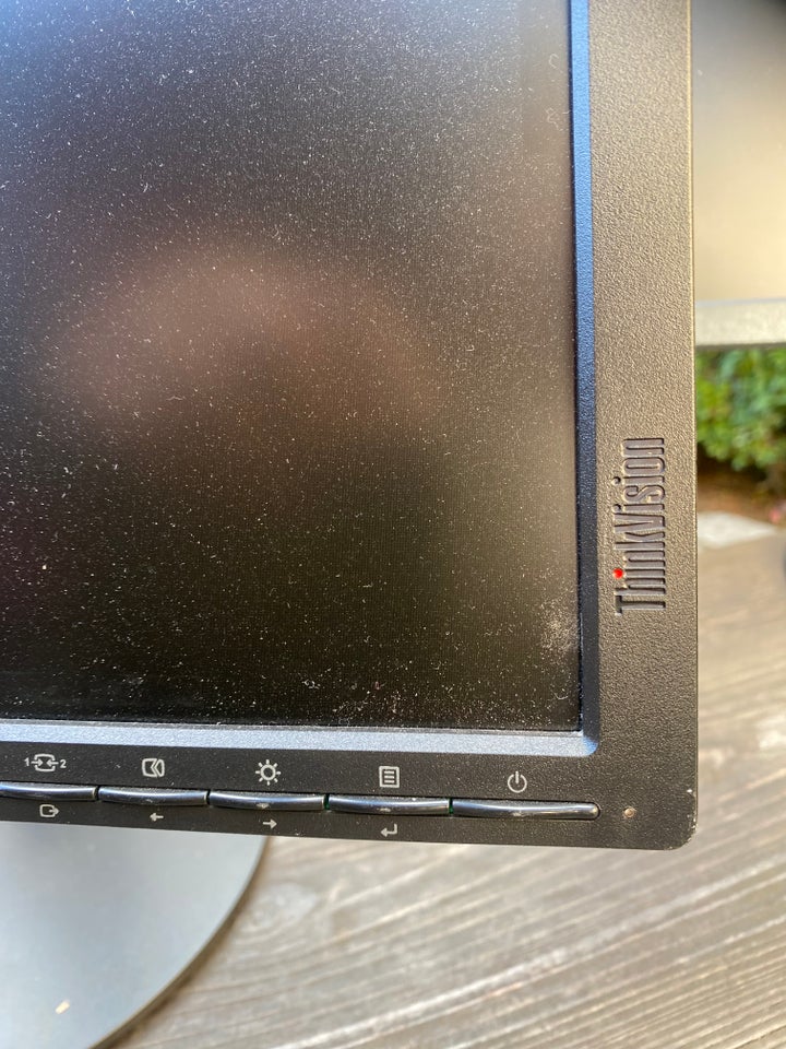 Lenovo, Thinkvision, 22 tommer