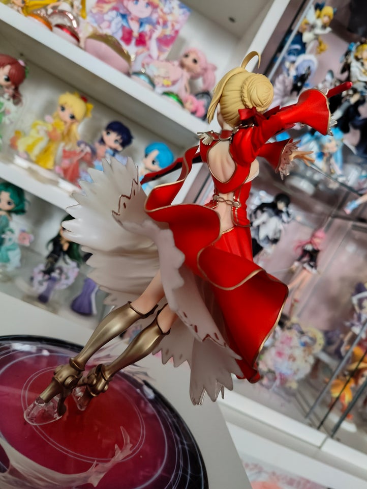 Samlefigurer Saber Nero Fate