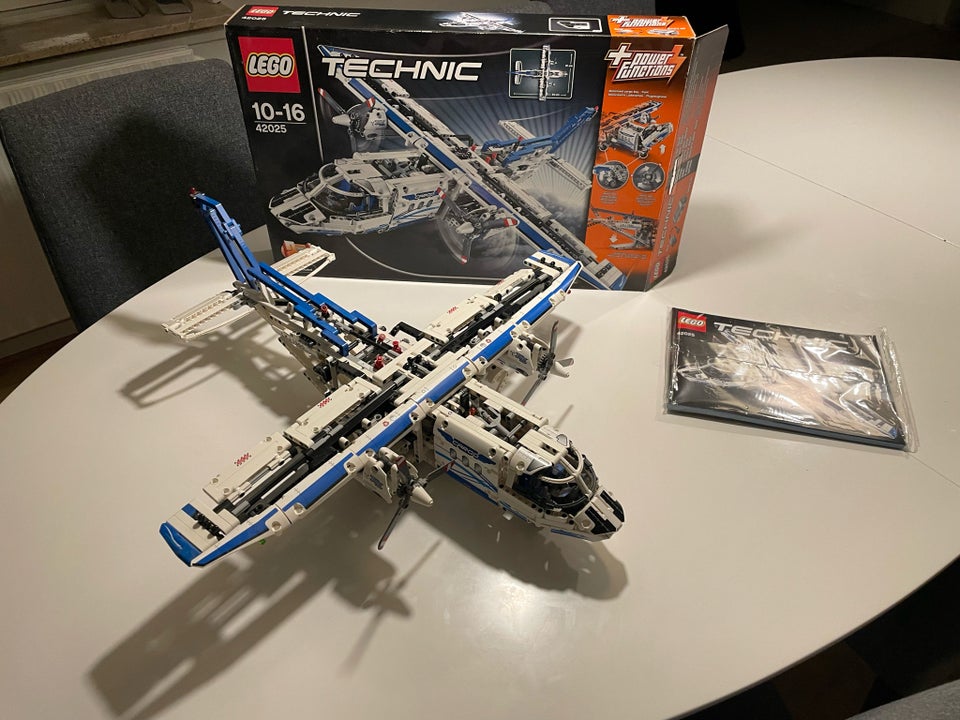 Lego Technic 42025