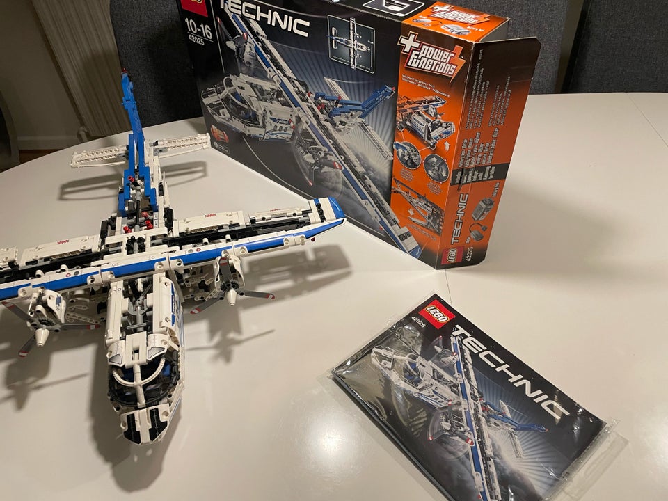 Lego Technic 42025