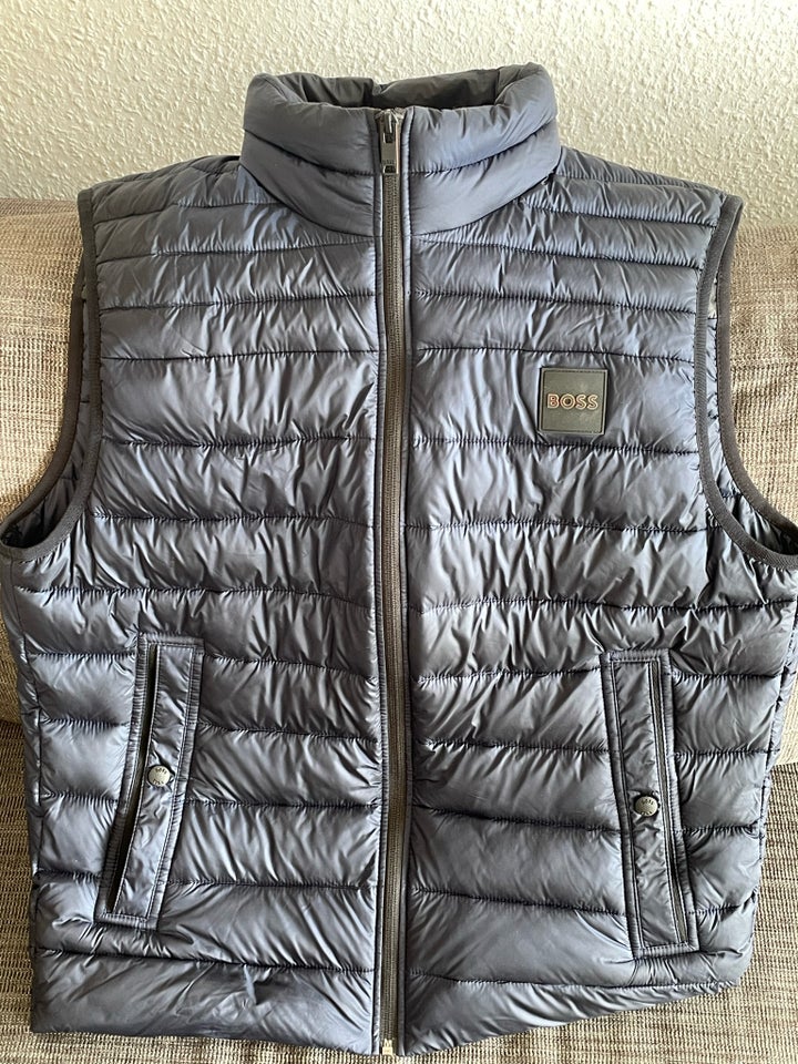 Vest str M Hugo Boss