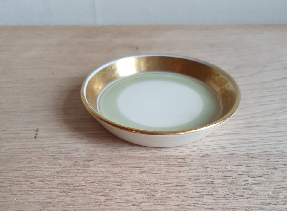 Porcelæn Kuvert smør / smør asiet