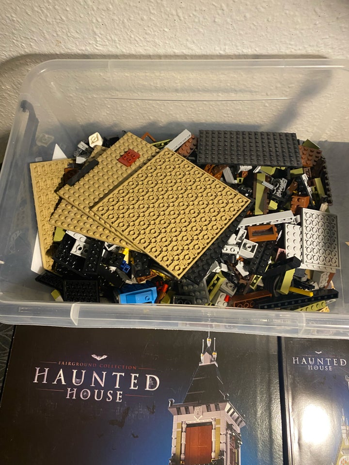 Lego andet, Haunted house 10273