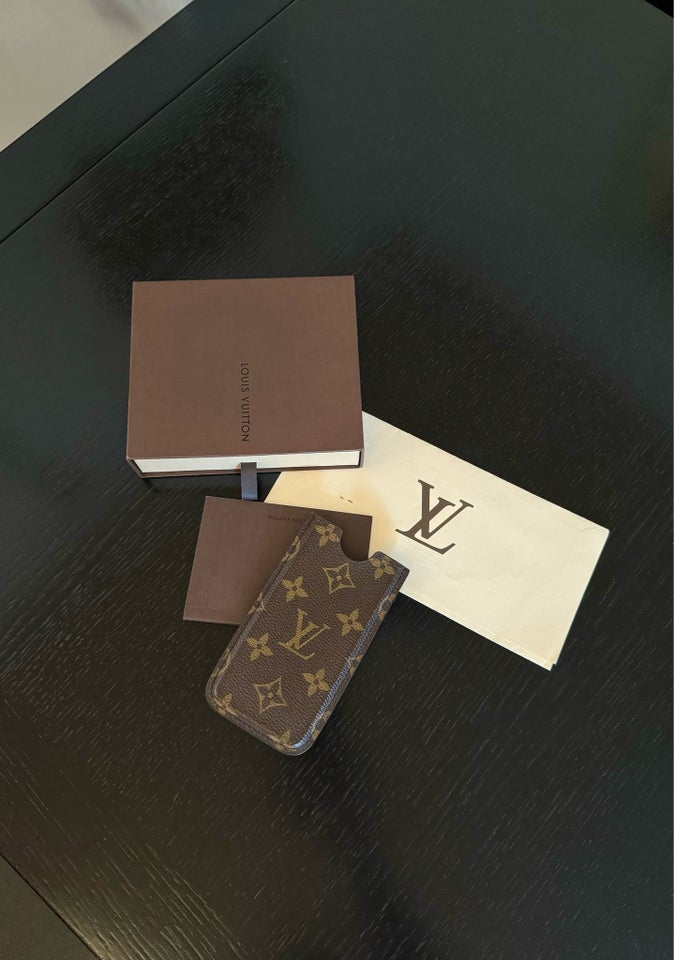 Anden taske, Louis Vuitton