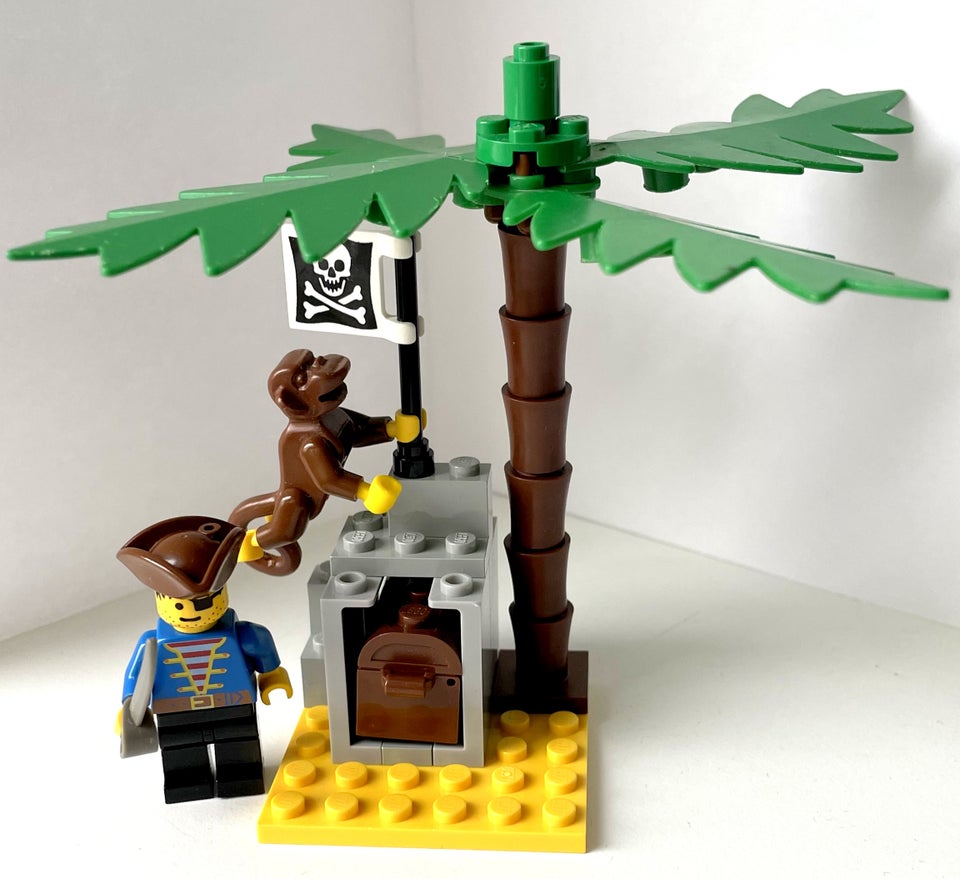 Lego Pirates