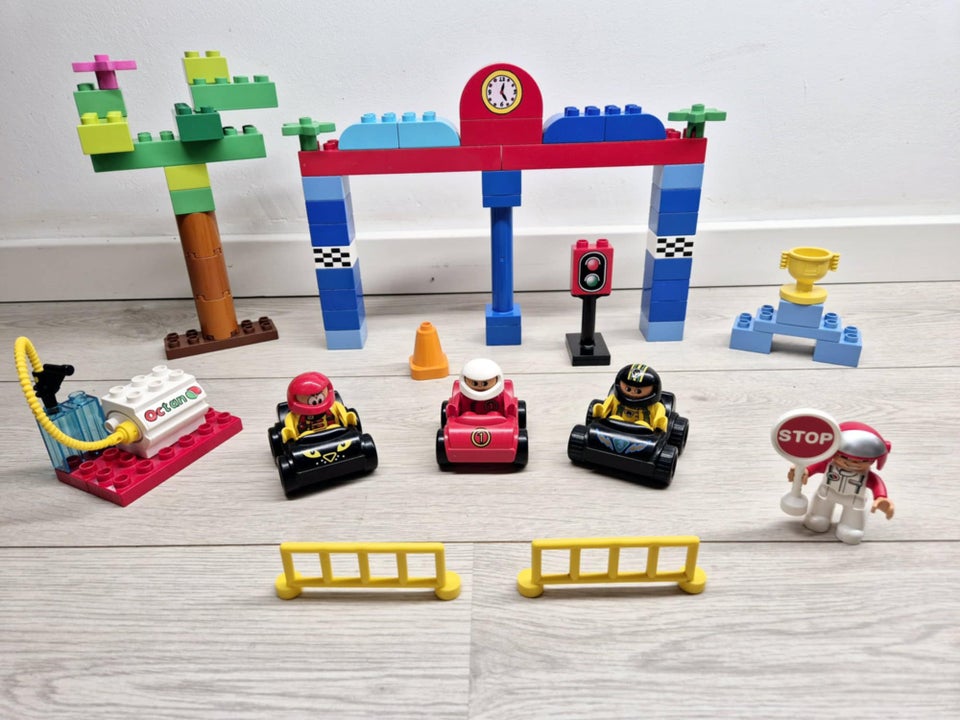 Lego Duplo, Racerbiler