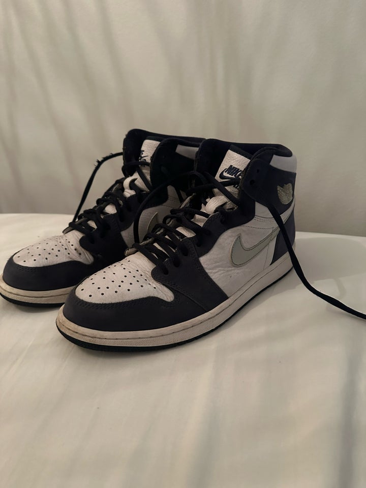 Sneakers Air Jordan  str 43