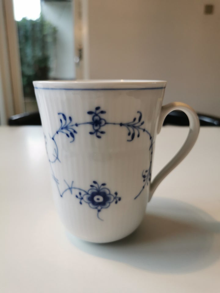 Porcelæn Musselmalet krus Royal