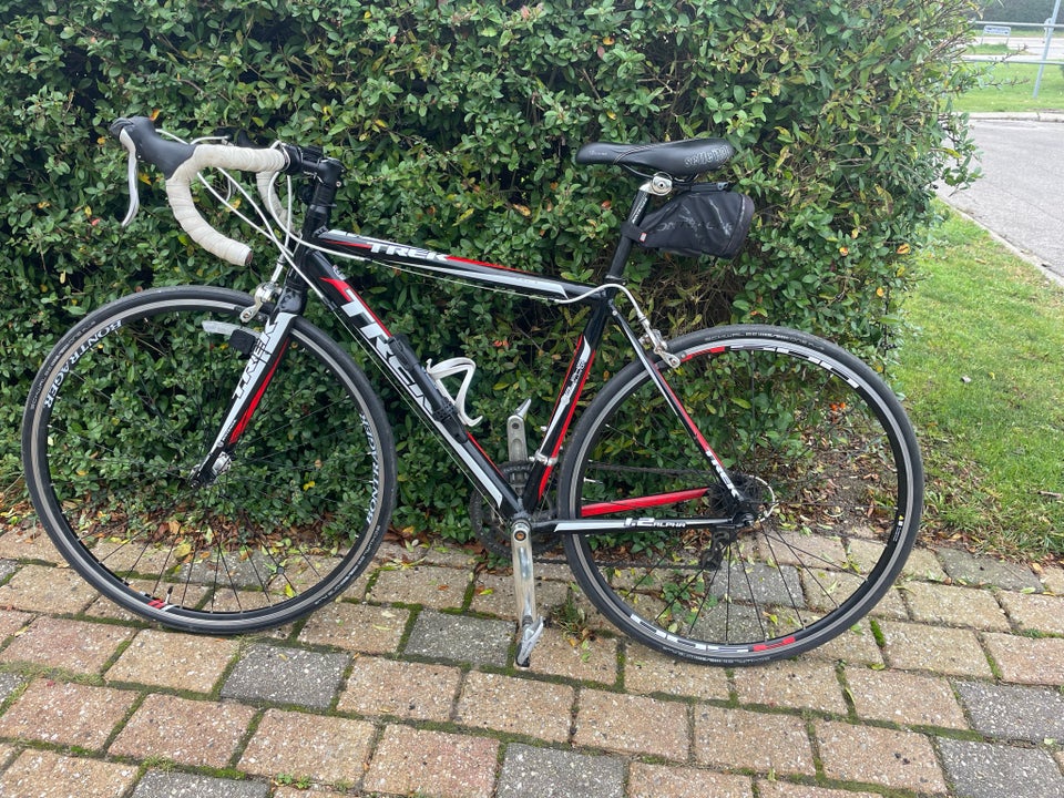 Dameracer, Trek Trek Alpha