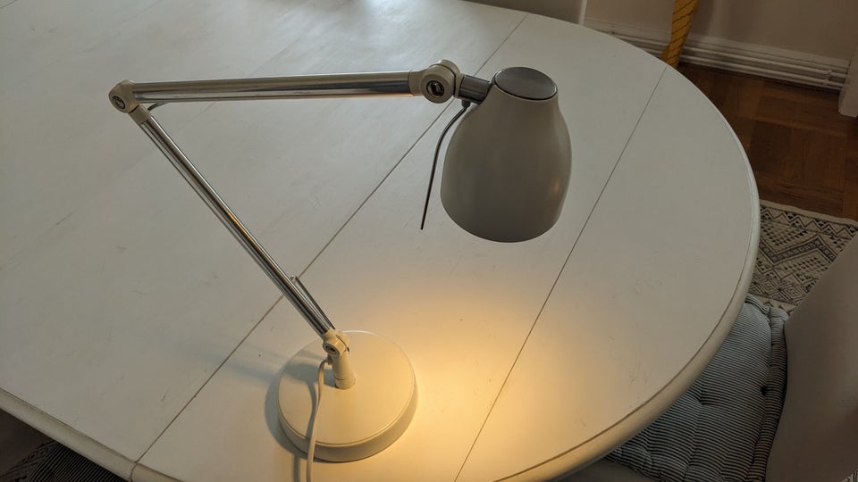 Skrivebordslampe