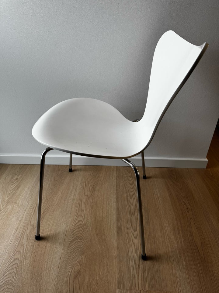 Arne Jacobsen, 7er stol