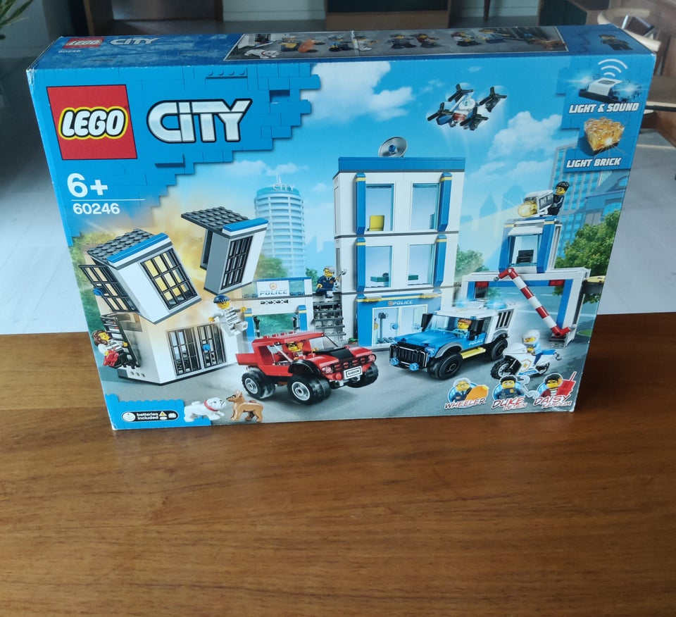 Lego City 60246