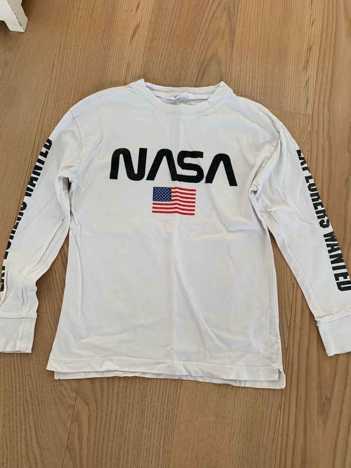 Bluse NASA motiv HM