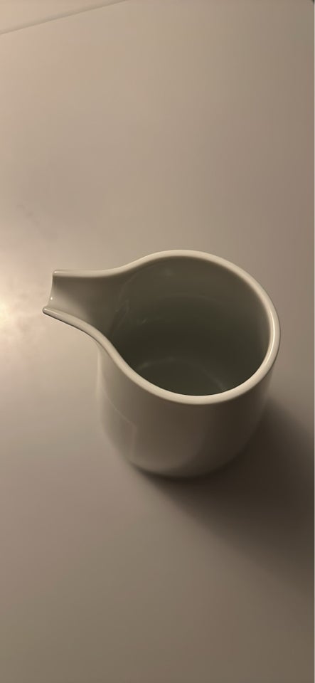 Porcelæn, Riflet Kande 70 cl, Royal