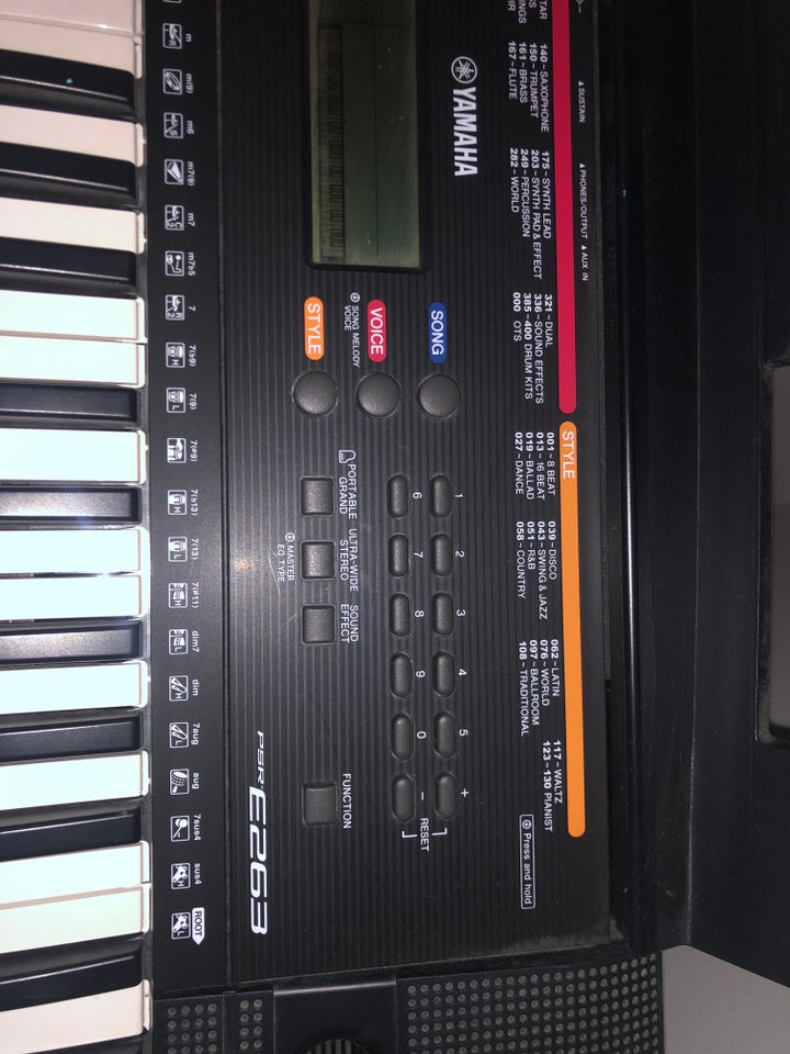 Keyboard, Yamaha PSR E263