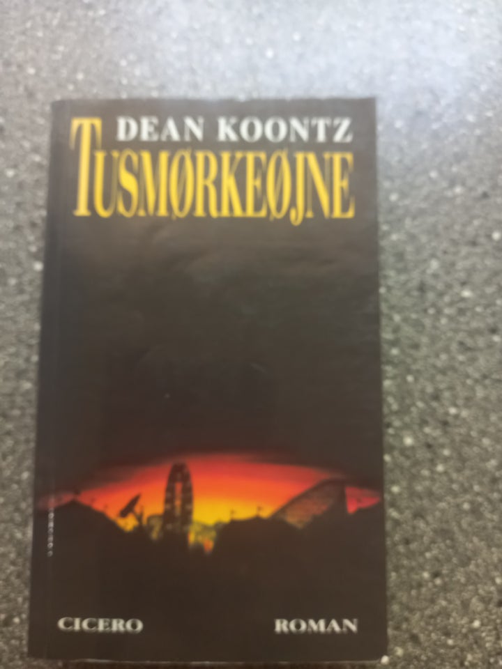 Tusmørkeøjne, Dean Koontz, genre: