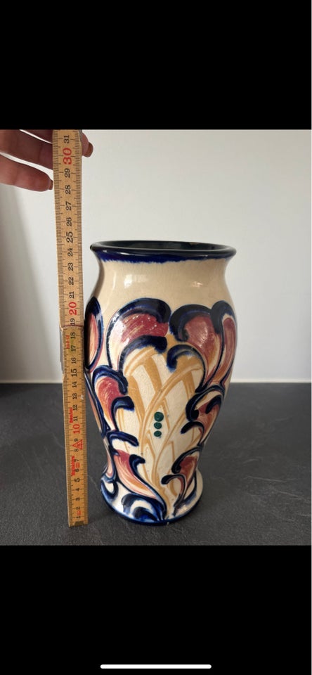 Danisco vase