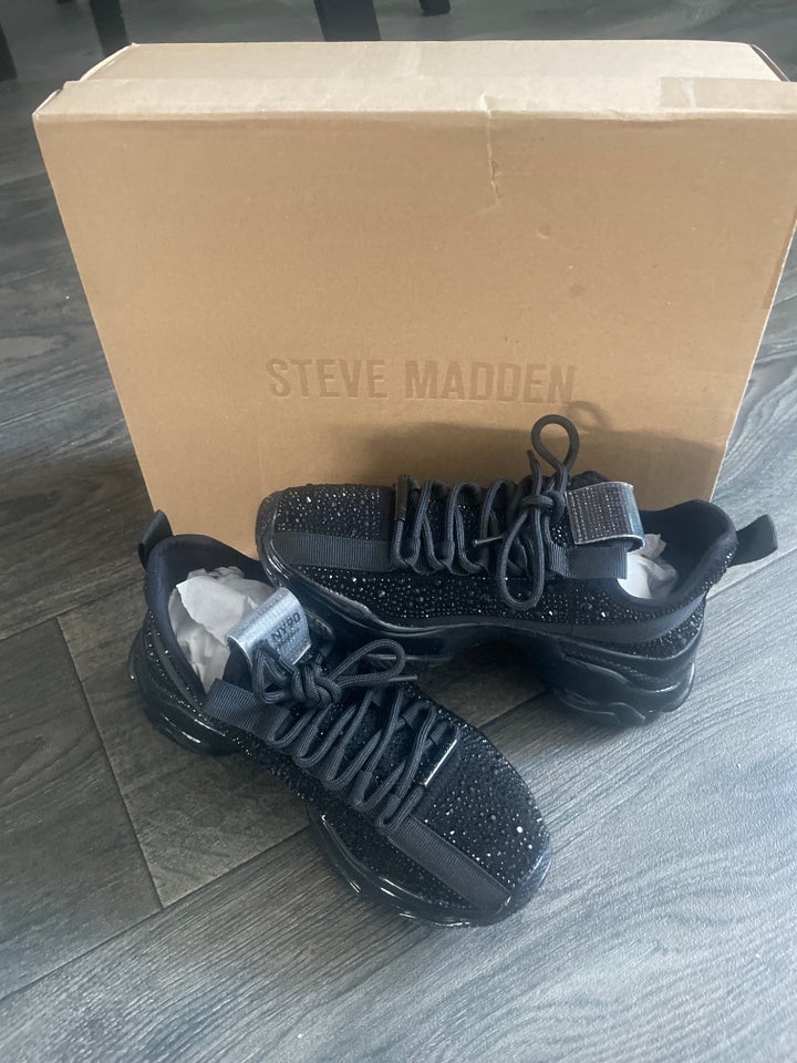 Sneakers str 36 Steve madden