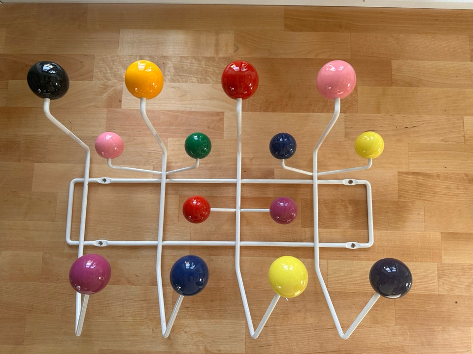 Eames, Hang it all, Knagerække